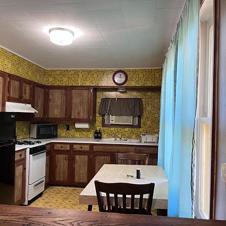 Musky Joe'S Twin Pines Resort New Post Екстер'єр фото