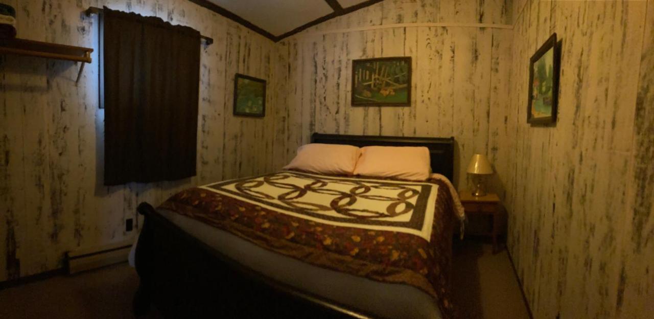 Musky Joe'S Twin Pines Resort New Post Екстер'єр фото